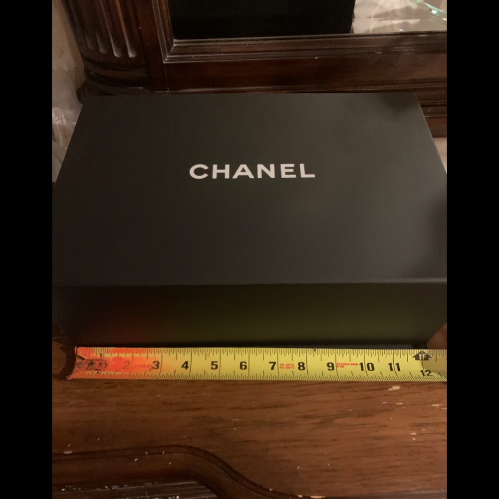 Chanel magnetic box